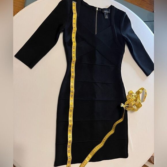 ⭐️5/$25 SALE White House Black Market Black slimming bodycon dress Size XXS - Picture 13 of 16